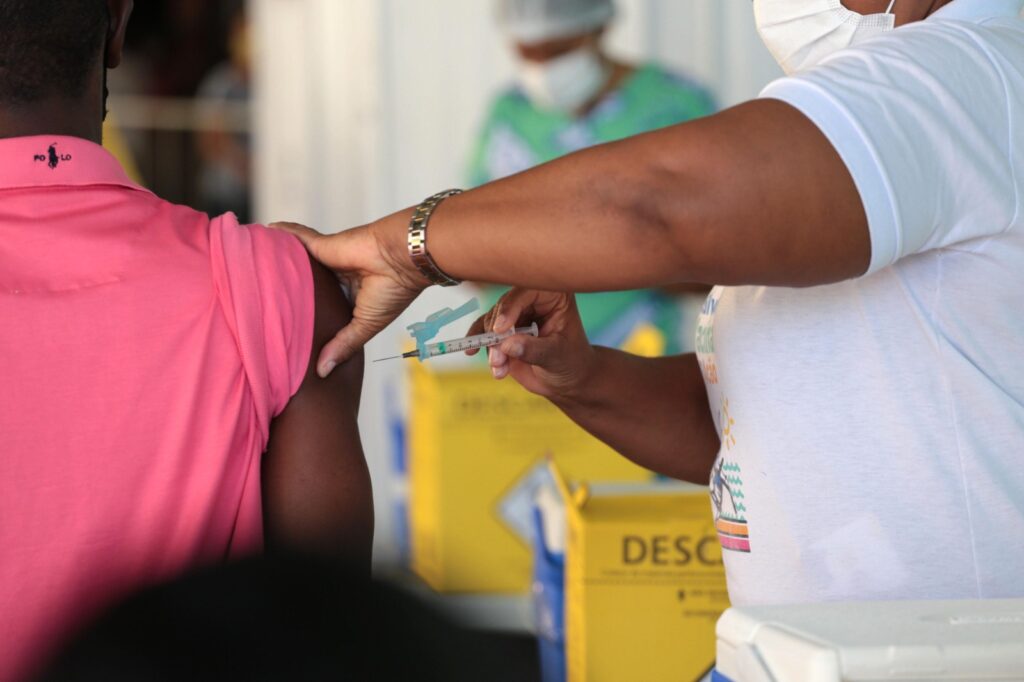 Salvador contra a Dengue e Gripe: salas de vacinação são ampliadas a partir desta segunda-feira (11)