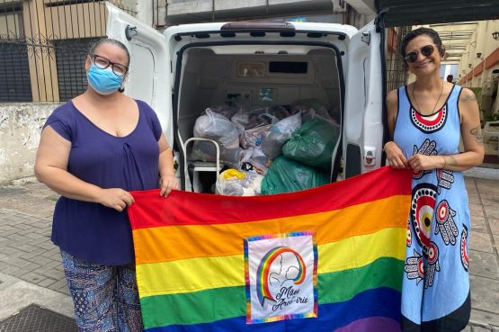 Hospital do Subúrbio entrega doações a instituição de combate à LGBTfobia